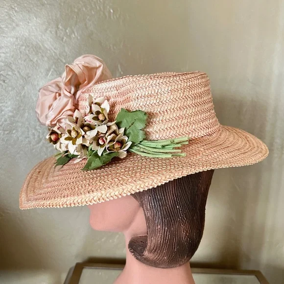 DELIGHTFUL 1960s' IVORY/PEACH STRAW FEDORA + FABRIC FLOWERS & TAFFETA BANDS